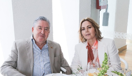  Miguel Ángel Martínez y Verónica Vega.