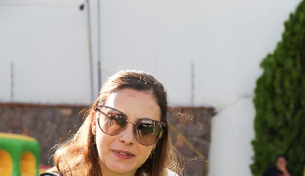 Alejandra Rodríguez y Leo Ponce.