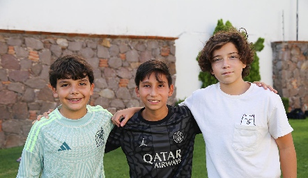  Patricio, Loza y Jorge Manuel.