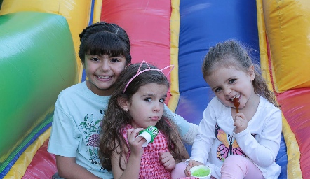  Sofía, Luisa y Andrea.
