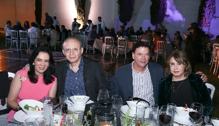  Rosalba, Javier, Samuel González y María Teresa Mejía.