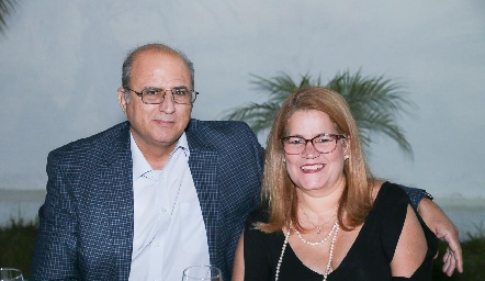  Víctor García y Oslaida Díaz.
