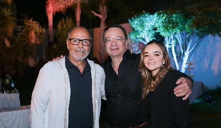  José Luis Cervantes, Luis Obregón y Claudia Obregón.