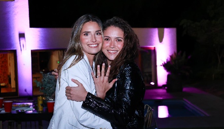  Ana Victoria de la Rosa y María Emilia Torre.