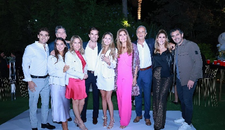  Evaristo Cano, Alfredo Cano, Bárbara Cano, Catalina Martínez de Cano, Alfredo Cano, Ana Victoria de la Rosa, Martha Diez Gutiérrez, Francisco de la Rosa, Martha de la Rosa y Daniel Dauajare.