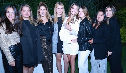  Patricia Gómez, Martha Diez Gutiérrez, Martha de la Rosa, María Eva Diez Gutiérrez, Ana Victoria de la Rosa, Sandy Diez Gutiérrez, Tania Alonso y Marisa Gómez.