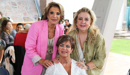  Martha Elena Espinosa, Mari Lupe Espinosa y Luz Elena Solana.