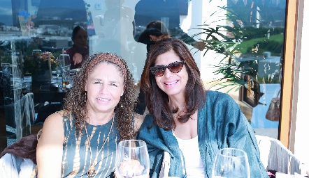  Patricia Vilet y Carla Díaz.