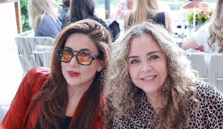  Gaby Martínez y Gaby Serment.