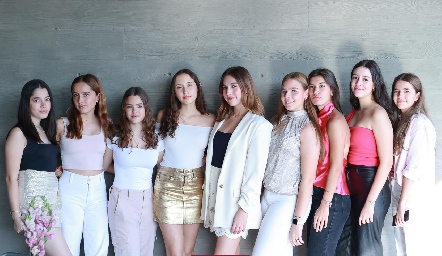  Vale Dauajare, Sofía García, Ximena Raitarski, Paulina Reynoso, Majo Abella, Mich Heinze, Romina Villaseñor, Ximena Ledezma y Ximena Navarro.