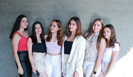  Ximena Ledezma, Vale Dauajare, Sofía García, Majo Abella, Mich Heinze y Ximena Raitarski.