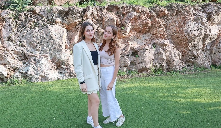  Majo Abella y Sofía García.