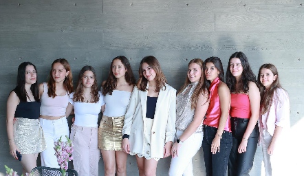  Vale Dauajare, Sofía García, Ximena Raitarski, Paulina Reynoso, Majo Abella, Mich Heinze, Romina Villaseñor, Ximena Ledezma y Ximena Navarro.