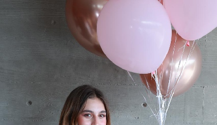  Majo Abella.