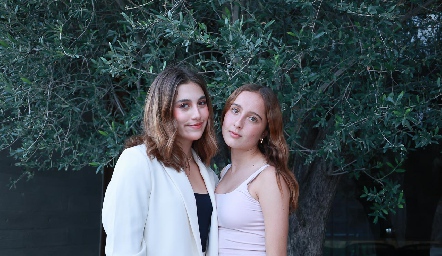  Majo Abella y Sofía García.