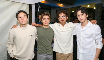  Erick Espinoza, Marcelo Ascanio, Pablo Dávila y Sergio García.
