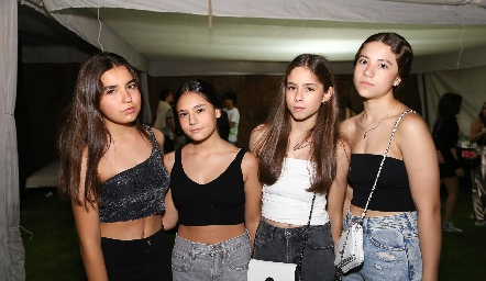  Romina, Alexa, Mónica y Fátima.