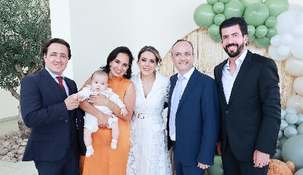  Francisco Padrón, Lili Zárate, Mateo Ruiz, Paulina Nava, Carlos Ruiz y Juan Paulo Almazán.
