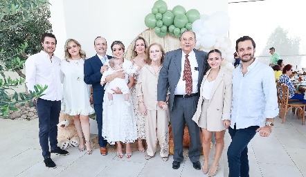 Rodrigo Díaz de León, Priscila Ruiz, Carlos Ruiz, Paulina Nava, Mateo Ruiz, Patty Anette Ruiz,  Anette Noyola de Ruiz, Carlos Ruiz, Lucía Díaz y Fernando Díaz de León.