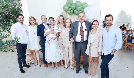  Rodrigo Díaz de León, Priscila Ruiz, Carlos Ruiz, Paulina Nava, Mateo Ruiz, Patty Anette Ruiz, Anette Noyola de Ruiz, Carlos Ruiz, Lucía Díaz y Fernando Díaz de León.