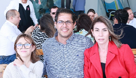  Jimena Romo, Juan Antonio Romo y Alba Contreras.