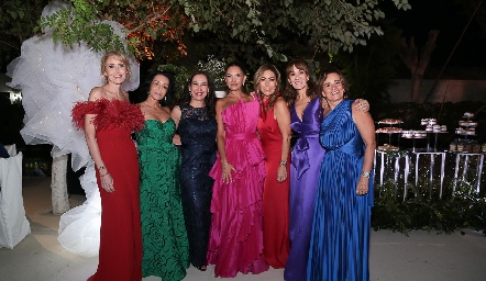  Sandra Revilla, Adriana Espinosa, Verónica Pérez, Lizet Gómez, Anna Astrid Navarro, Paty Espinosa y Verónica Alcalde.