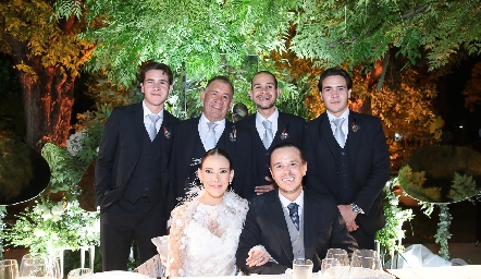  Mauricio, Carlos, Diego, Carlos y Sofía Buendía, y Abraham Gallegos.