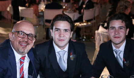 Marcos Alfaro, Diego Buendía y Mauricio Buendía.
