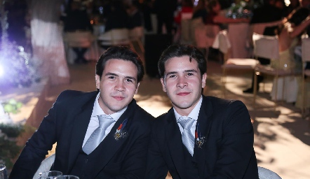  Diego y Mauricio Buendía.