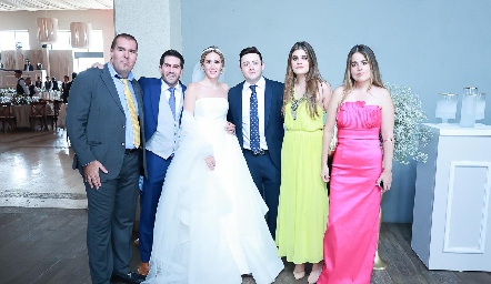  Diego Minondo, Alfonso Galán, Daniela Ausucua, Víctor Favela, Natalia Preciado y Valeria Preciado.
