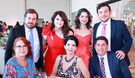  Ricardo Rubín, Matilde Galán, Mía Guerra, Kevin, Mati Galán, Matilde Zaragoza y José Antonio Guerra.
