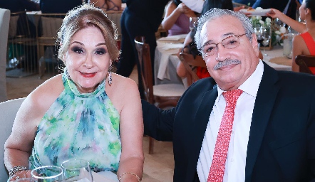   Rosa Elena y Miguel Ausucua.