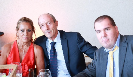  Susana Amezcua, Francisco Minondo y Diego Minondo.