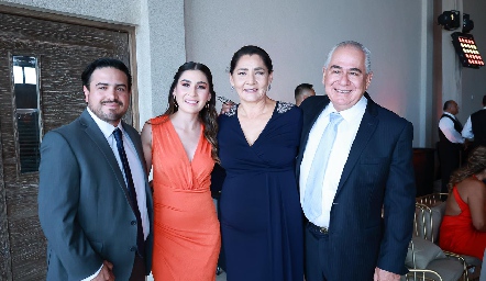  Ernesto López, Gaby Motilla, Gaby Hernández y Ernesto Motilla.