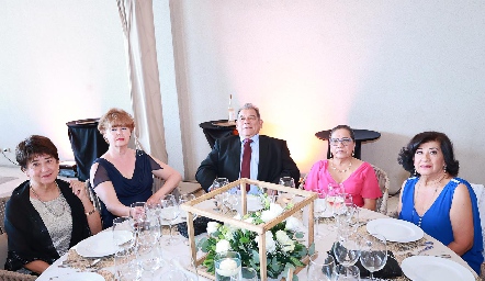  Alicia, Graciela de la Torre, Oscar Montelongo, Oralia y Tula.