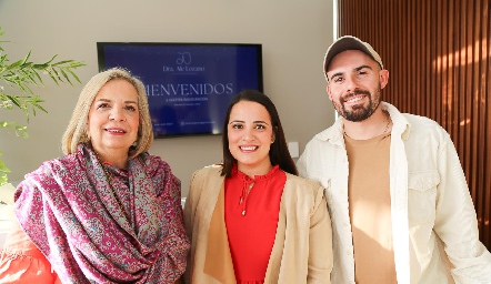  Lilia Cavazos, Ara Cavazos y Emiliano Rivera.