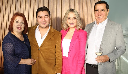  Alicia Cavazos, Gerardo Pérez, Alejandra Lozano y Jesús Zaldívar.