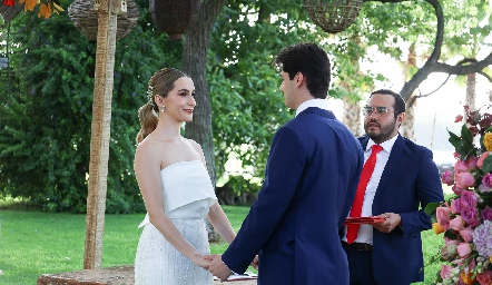  Estefanía Calvillo y Alex Ramírez.
