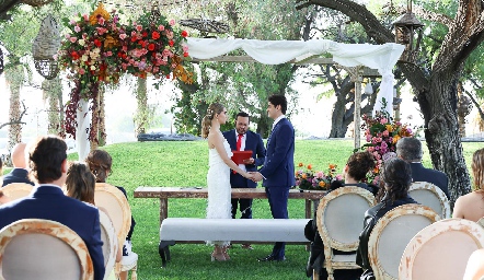  Estefanía Calvillo y Alex Ramírez.