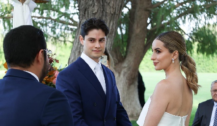  Alex Ramírez y Estefanía Calvillo.