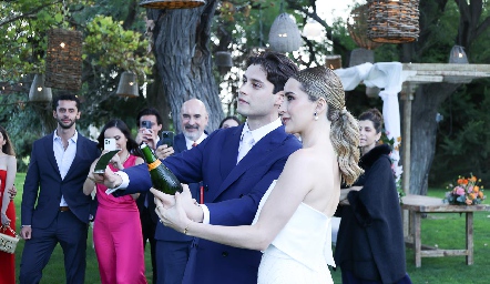  Alex Ramírez y Estefanía Calvillo.