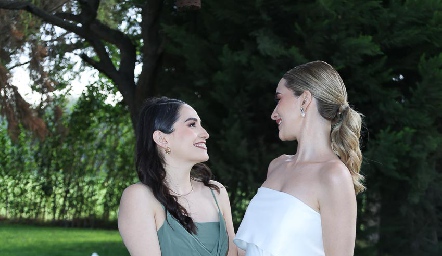  Priscila y Estefanía Calvillo.