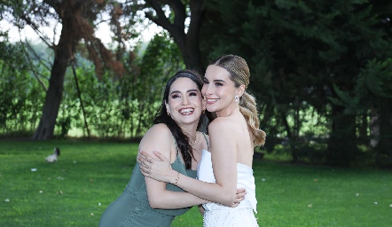  Priscila y Estefanía Calvillo.