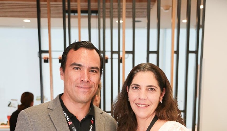  Mario Muñoz y Cristina Rodríguez.