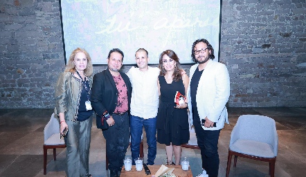  Luz del Carmen González, Alexandro Roque, Antonio García, Lelia Acosta y Hideki Vigil.