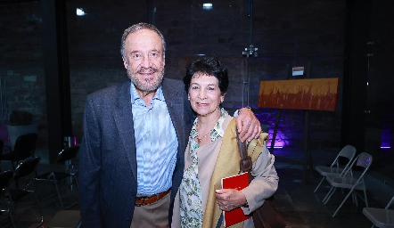  José Luis Lozano y Rosy González.