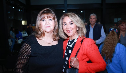  Doris Dibildox y Lupita Cano.