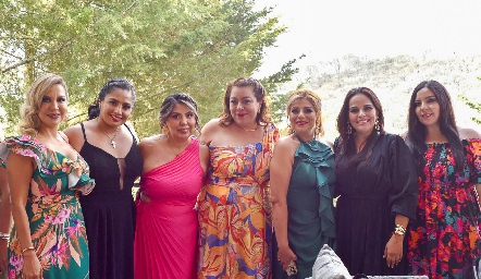  Maritza Martínez, Socorro Gil, Lili Valencia, Christina Mexquitic, Cinthia Salinas, Daniela Valdez y Diana Valdez.