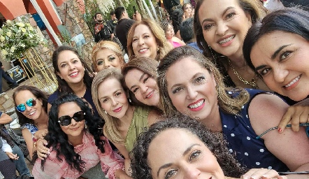  Amigas.