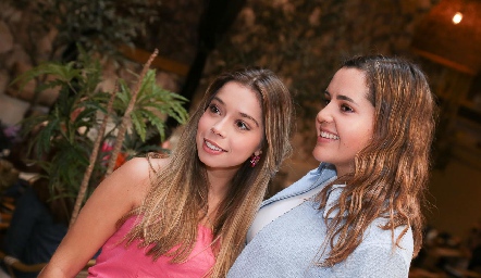  Natalia Gaviño y Ana Isabel Gómez.